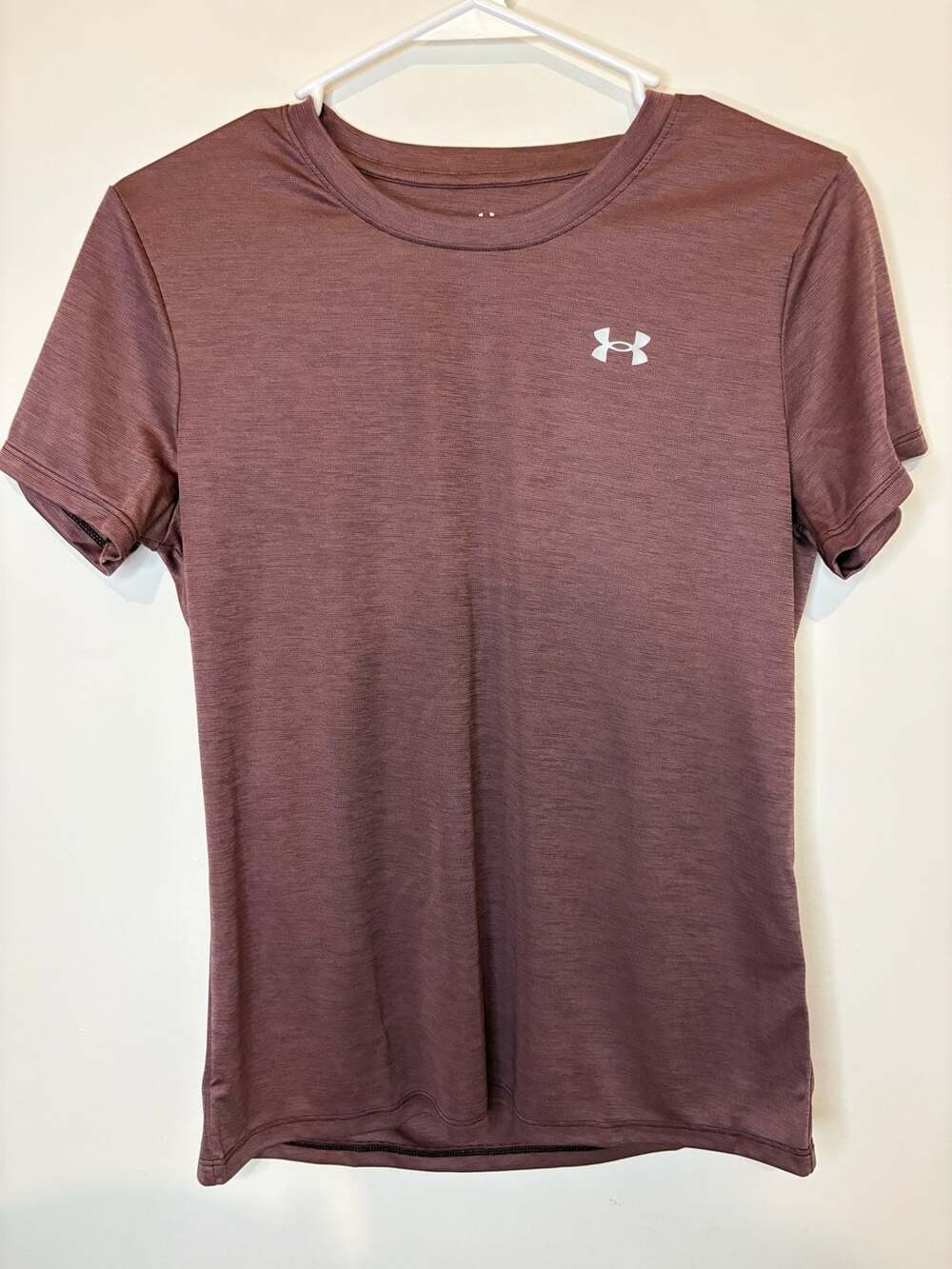 Under Armour Women's Tech Short Sleeve Loose Fit T-Shirt Size Small Mauve Purple